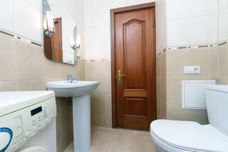 Апартаменты Two bedsright near Arena Киев Апартаменты-39