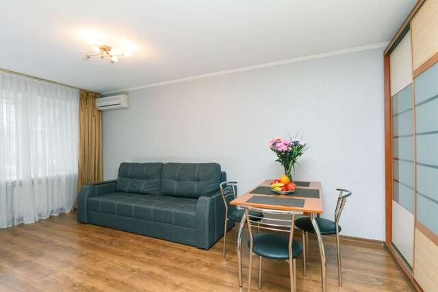Апартаменты Two bedsright near Arena Киев-26