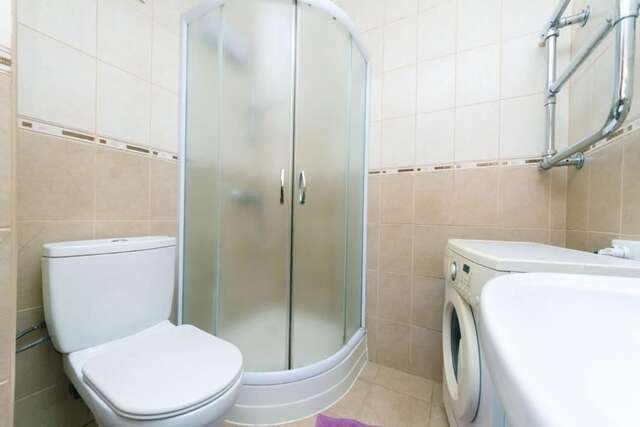 Апартаменты Two bedsright near Arena Киев-31