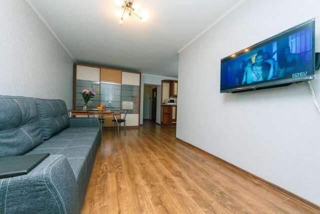 Апартаменты Two bedsright near Arena Киев-40